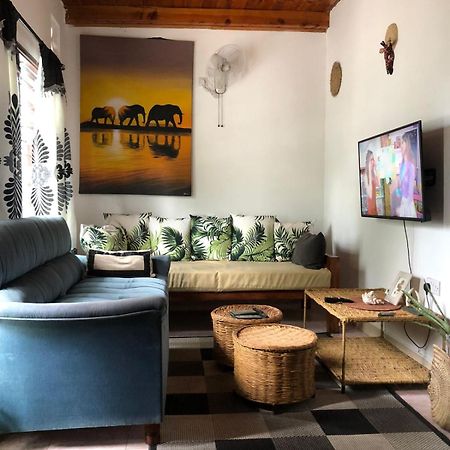 Ocean Paradise Beach Apartment Galu Bagian luar foto