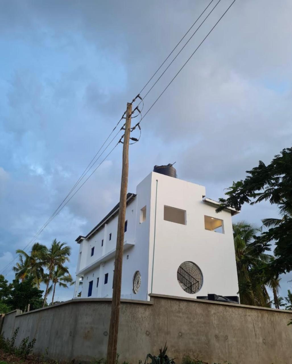 Ocean Paradise Beach Apartment Galu Bagian luar foto