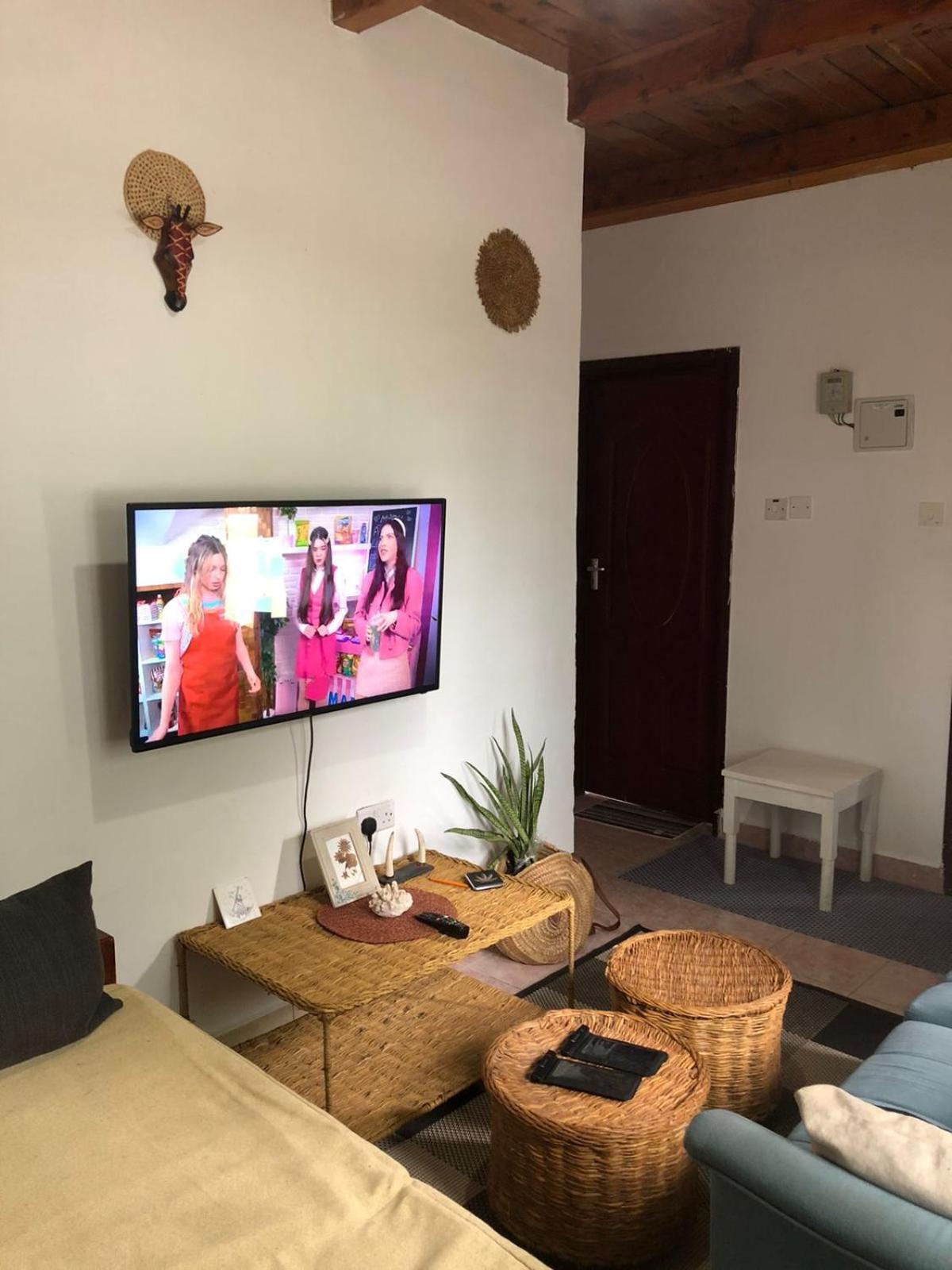 Ocean Paradise Beach Apartment Galu Bagian luar foto